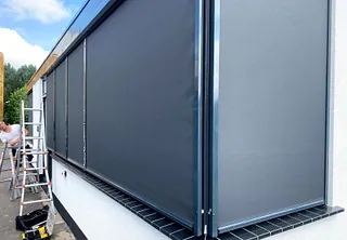 Screens uit Nunspeet